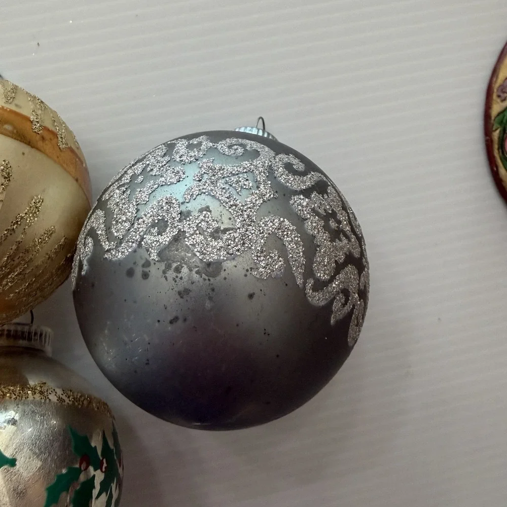 Lot Of 7 Vintage Glass Christmas Ornaments Mercury Glass Poinsettia Glitter MCM